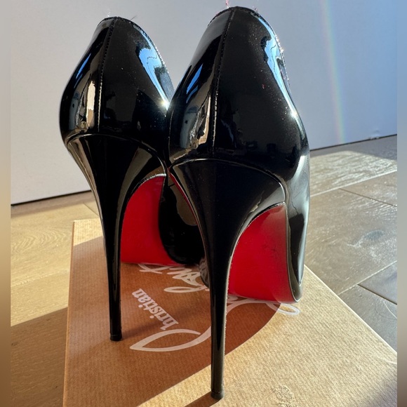 Christian Louboutin Glossy Black So Kate Heels - Picture 7 of 7